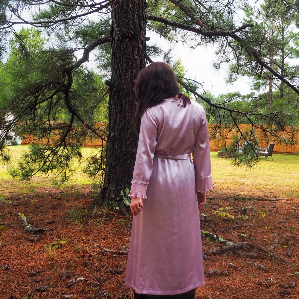 Vintage Robe - Picture 5 of 6